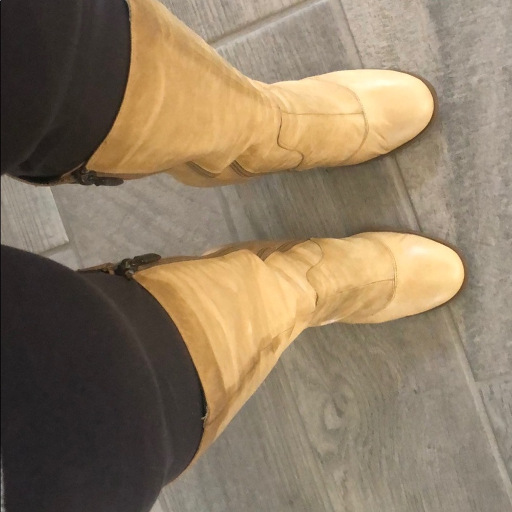 Kenneth Cole Camel Boot - image 1